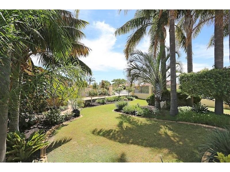 107 Leslie Street, Dudley Park WA 6210