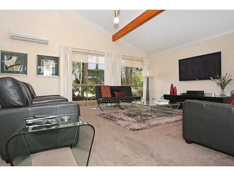 107 Leslie Street, Dudley Park WA 6210