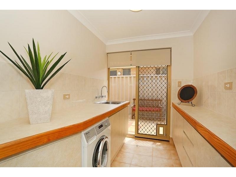 107 Leslie Street, Dudley Park WA 6210