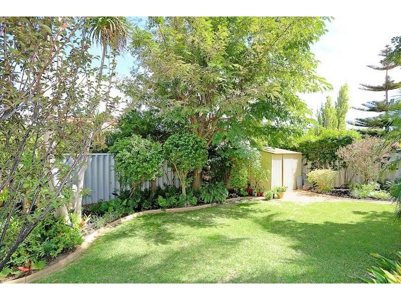 107 Leslie Street, Dudley Park WA 6210