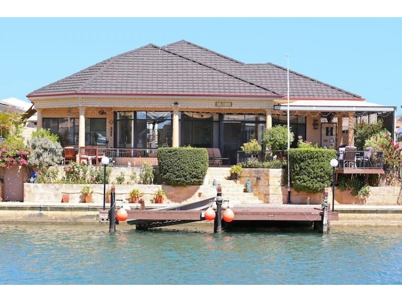 7 Picaroon Place, Halls Head WA 6210