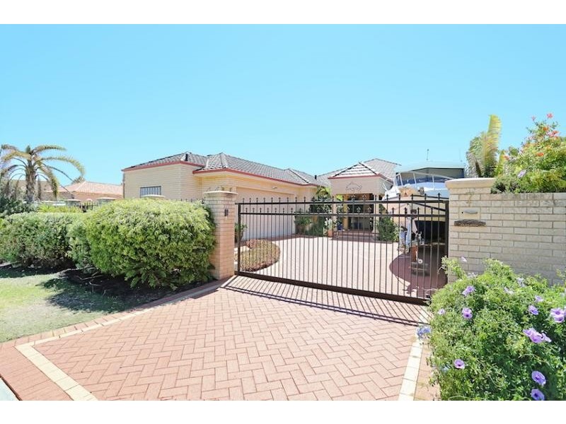7 Picaroon Place, Halls Head WA 6210