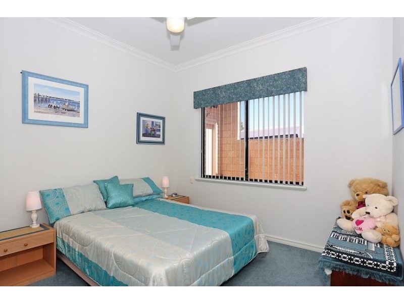 7 Picaroon Place, Halls Head WA 6210