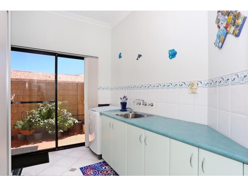 7 Picaroon Place, Halls Head WA 6210