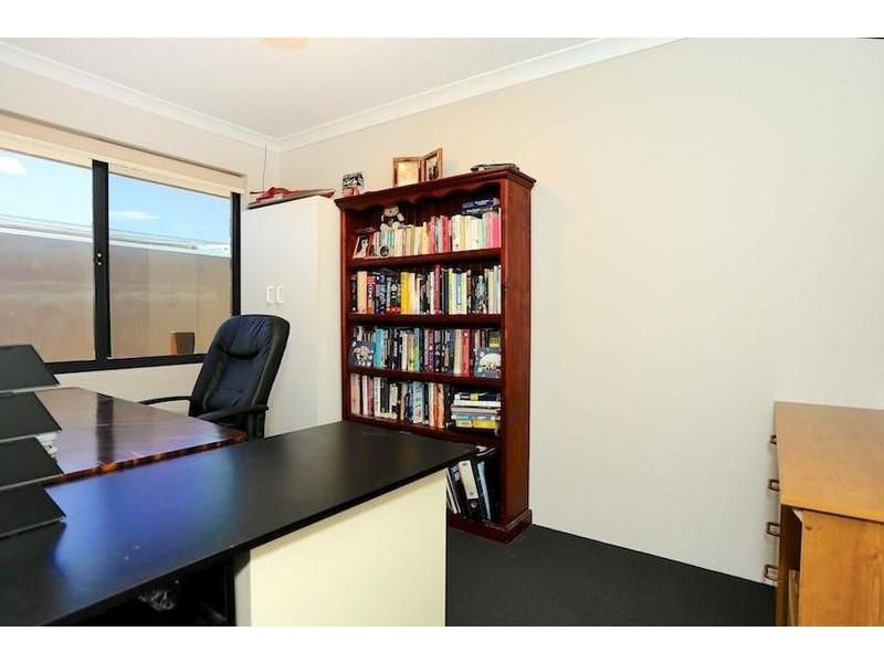 63 Waterlily Drive, Dudley Park WA 6210