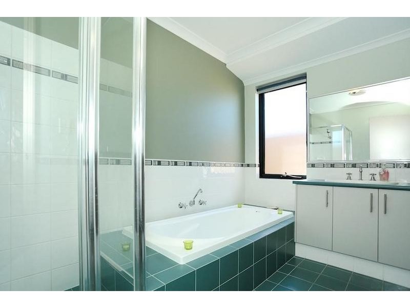 63 Waterlily Drive, Dudley Park WA 6210