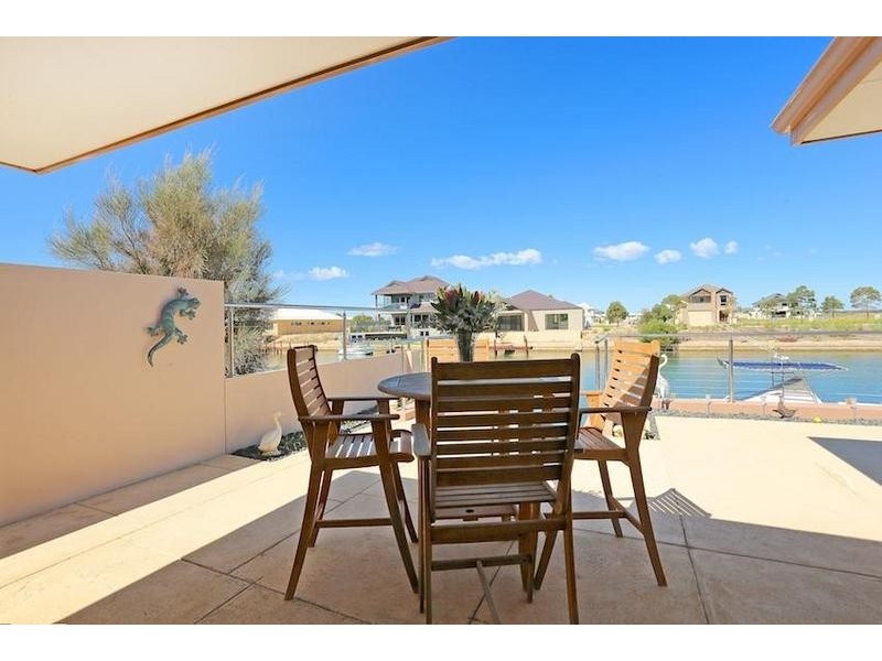 63 Waterlily Drive, Dudley Park WA 6210