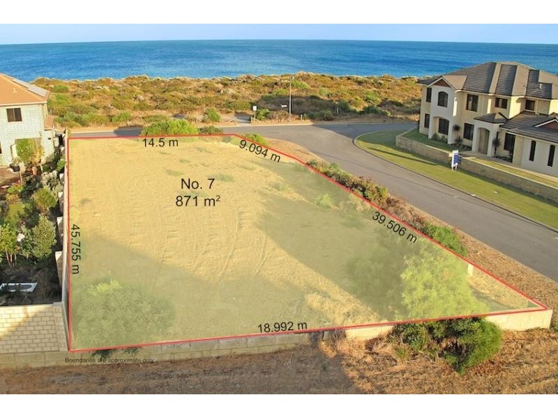 7 Abeona Parade, Madora Bay WA 6210