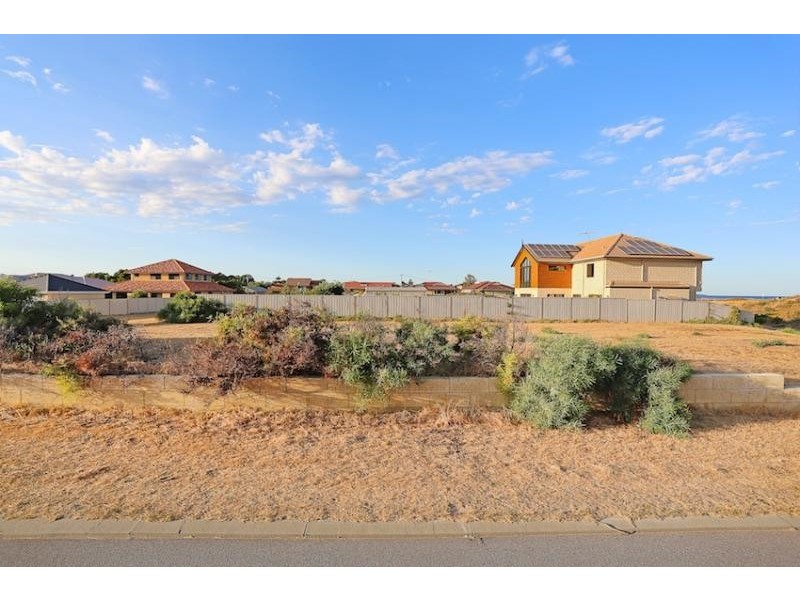 7 Abeona Parade, Madora Bay WA 6210