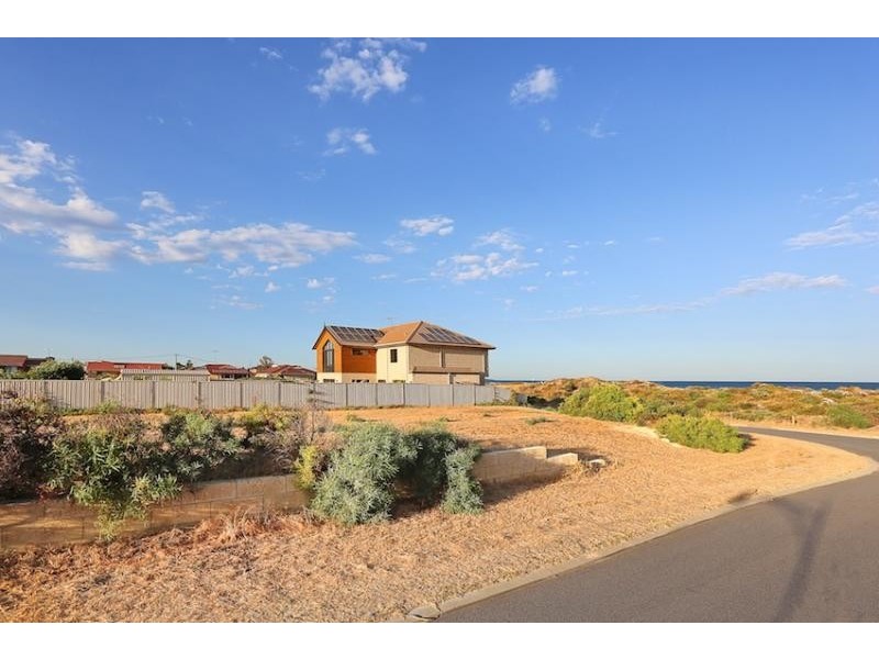 7 Abeona Parade, Madora Bay WA 6210