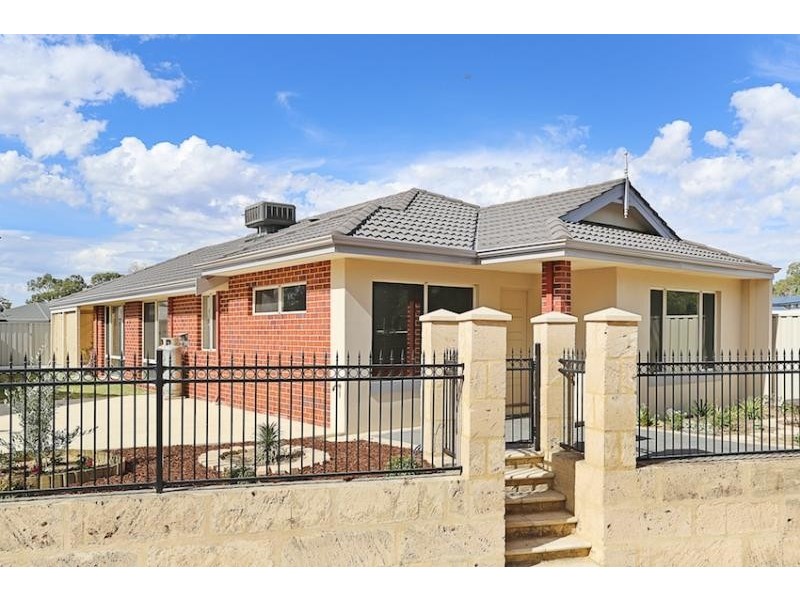 36 Gibbs Circuit, Ravenswood WA 6208