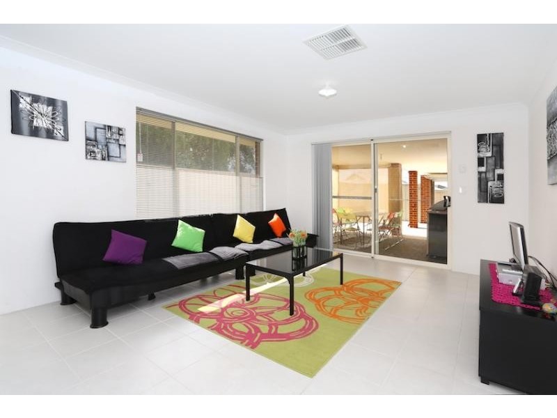 36 Gibbs Circuit, Ravenswood WA 6208