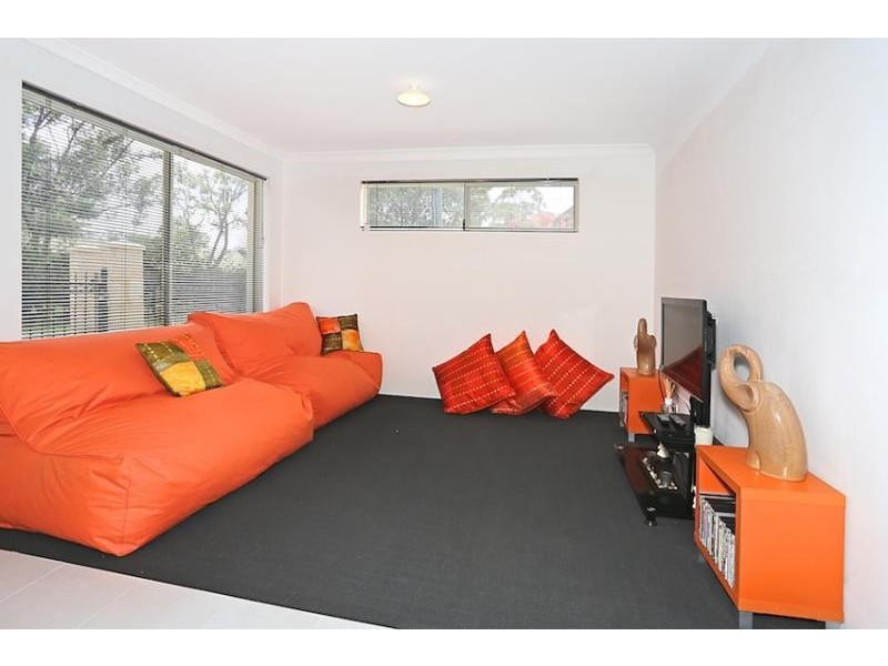 36 Gibbs Circuit, Ravenswood WA 6208