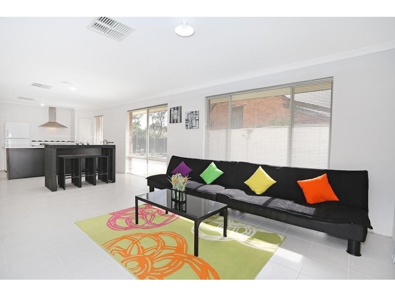 36 Gibbs Circuit, Ravenswood WA 6208
