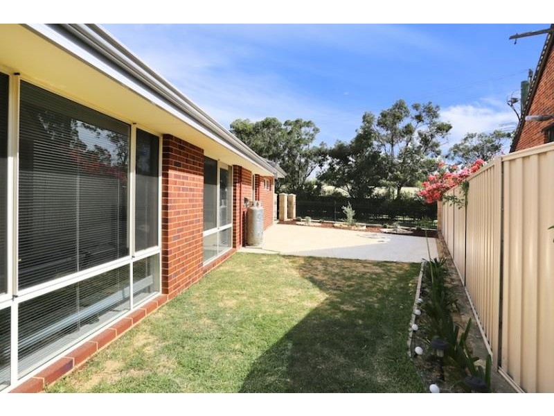 36 Gibbs Circuit, Ravenswood WA 6208