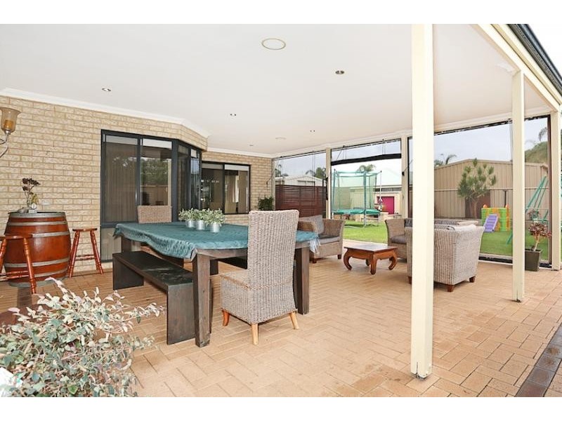 114 South Yunderup Road, South Yunderup WA 6208