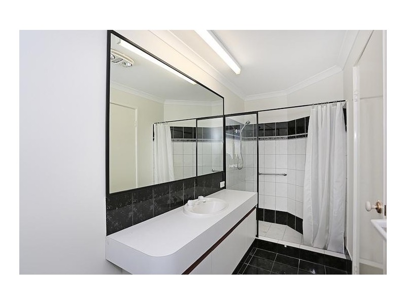 7 Warren Place, Dudley Park WA 6210