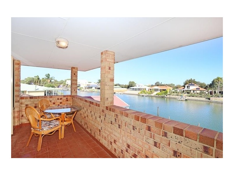 7 Warren Place, Dudley Park WA 6210