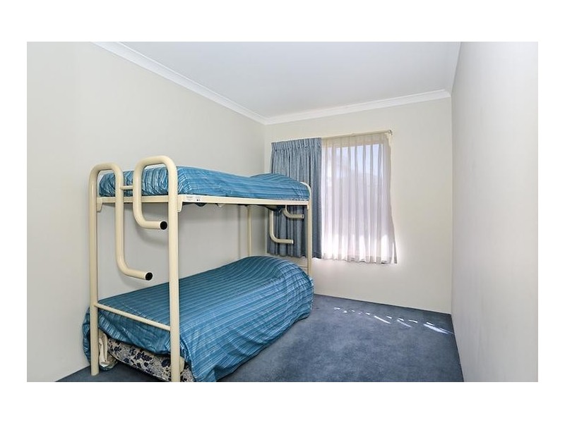 7 Warren Place, Dudley Park WA 6210