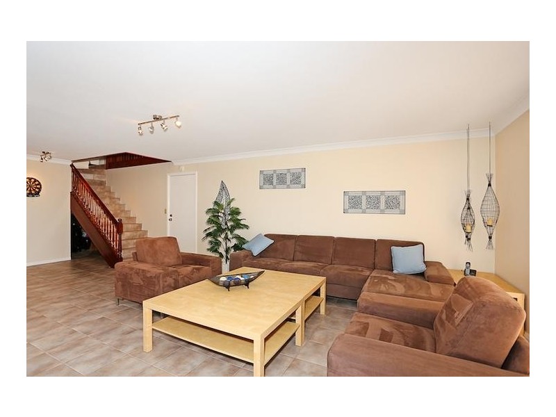 4 Nelson Street, Halls Head WA 6210