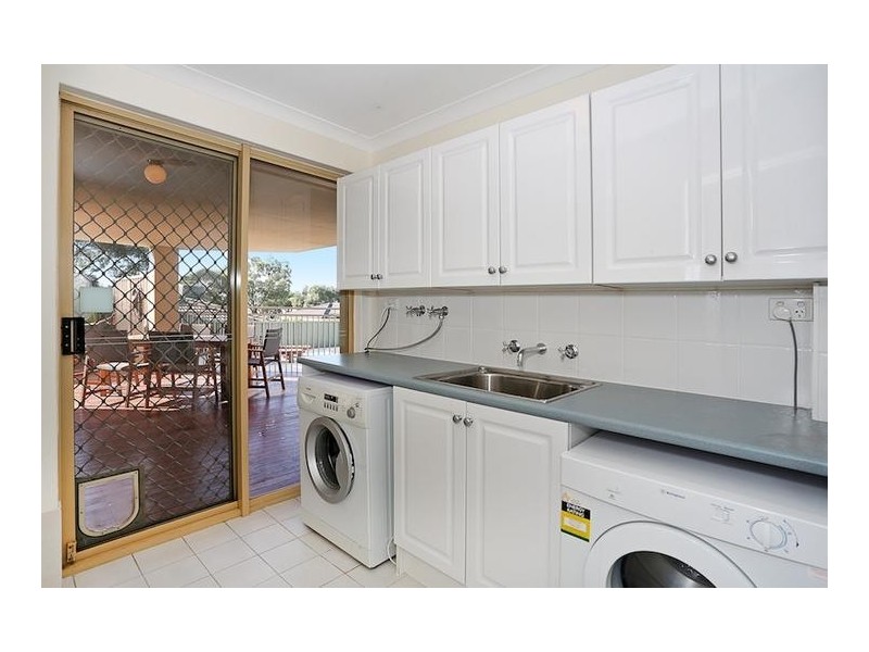 4 Nelson Street, Halls Head WA 6210