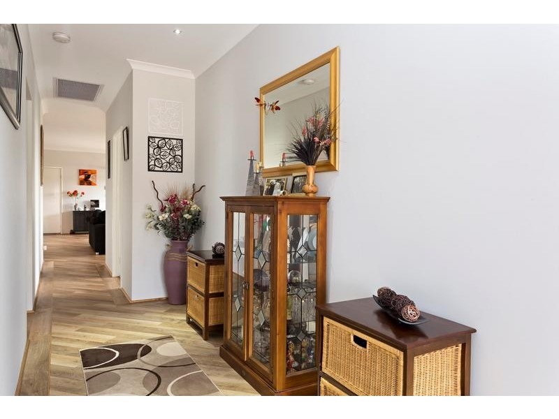 4 Bee Way, Falcon WA 6210