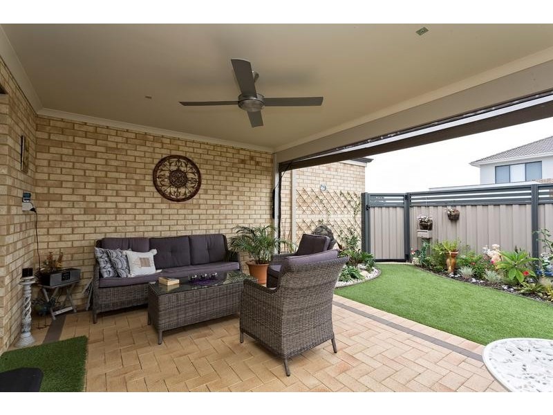 4 Bee Way, Falcon WA 6210
