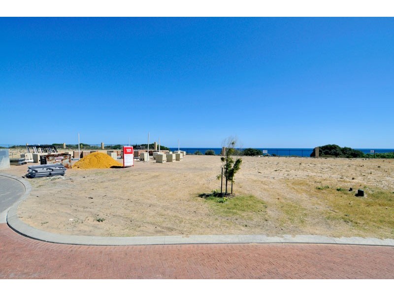 12 Seeana Pass, Halls Head WA 6210
