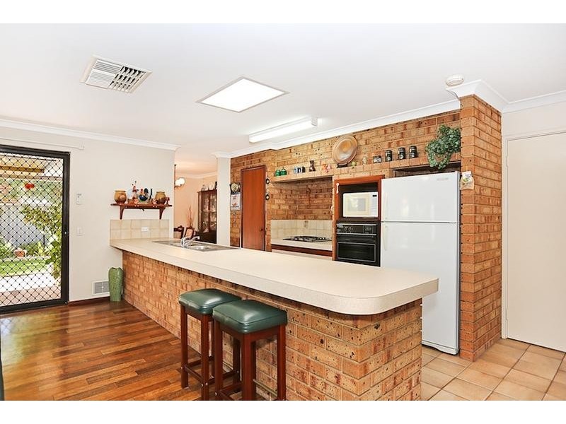 8 Madora Beach Road, Madora Bay WA 6210