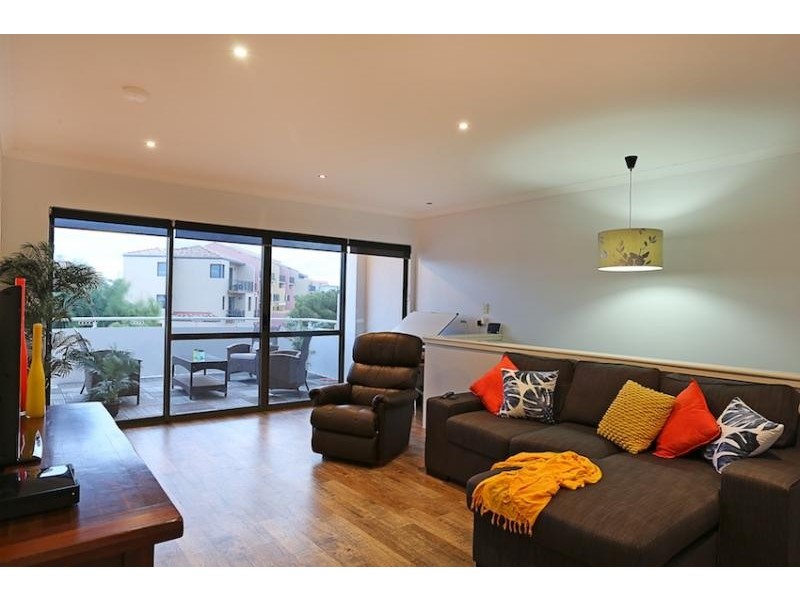 50 Westview Parade, Wannanup WA 6210