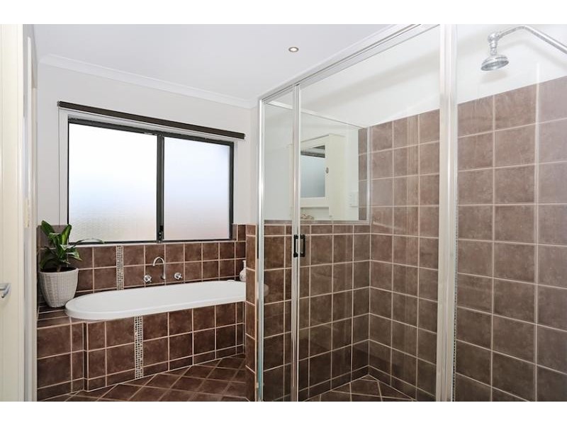 50 Westview Parade, Wannanup WA 6210