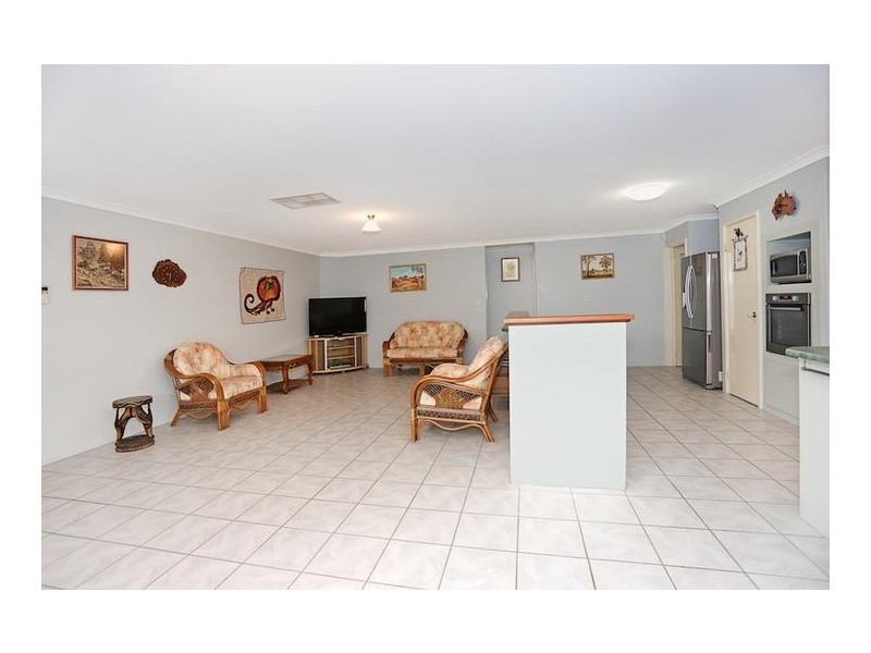 3 Aldenham Heights, Halls Head WA 6210