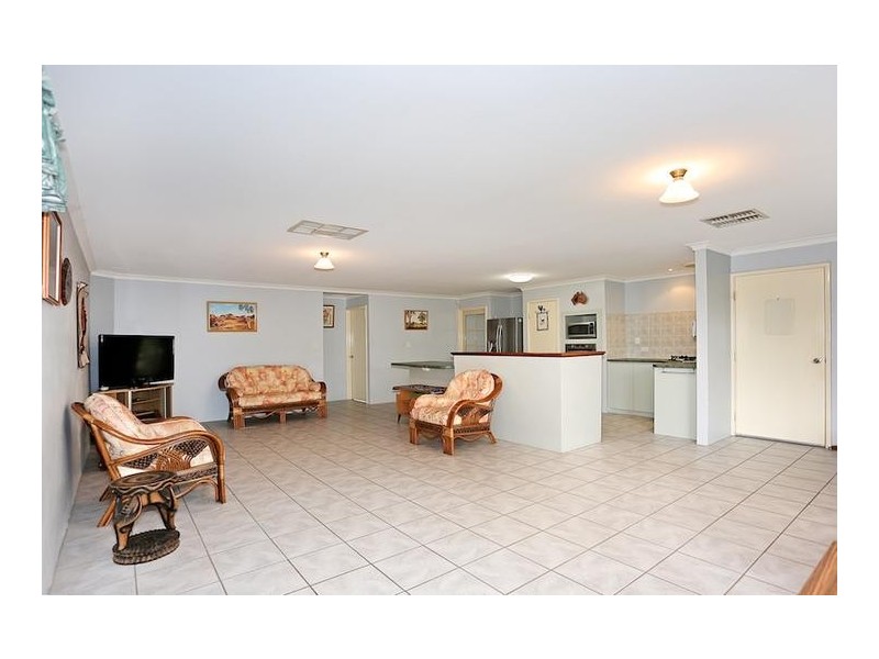 3 Aldenham Heights, Halls Head WA 6210