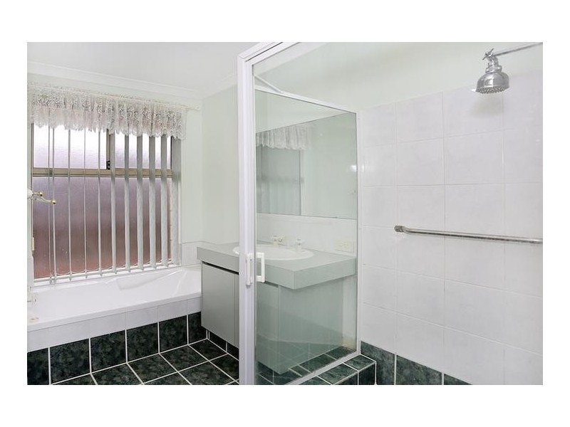 3 Aldenham Heights, Halls Head WA 6210