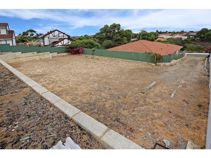 43A Portmarnock Circuit, Halls Head WA 6210