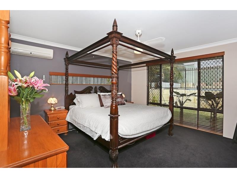 37 Bookleaf Loop, Halls Head WA 6210