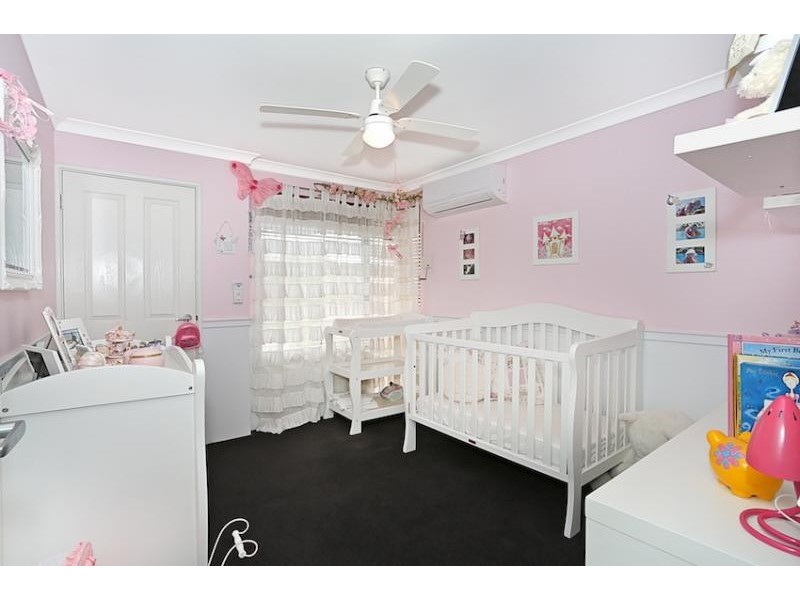 37 Bookleaf Loop, Halls Head WA 6210