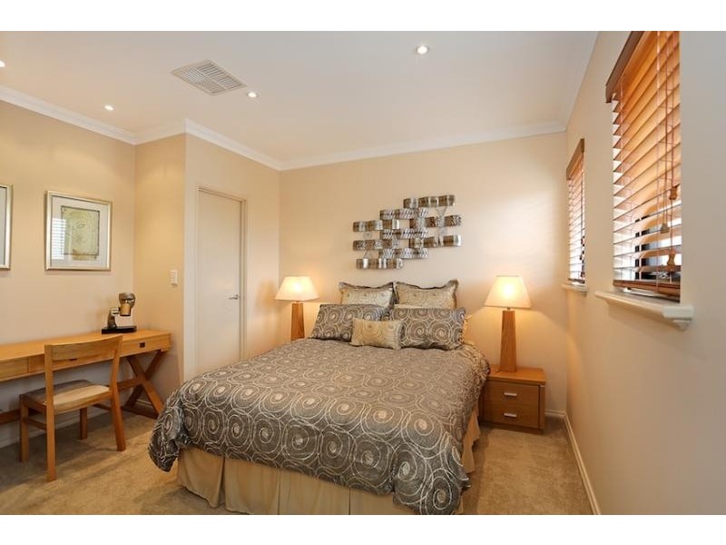 5 Port Quays, Wannanup WA 6210
