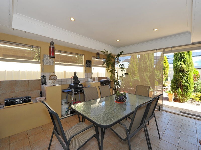 19 Heyerdahl Way, Dudley Park WA 6210