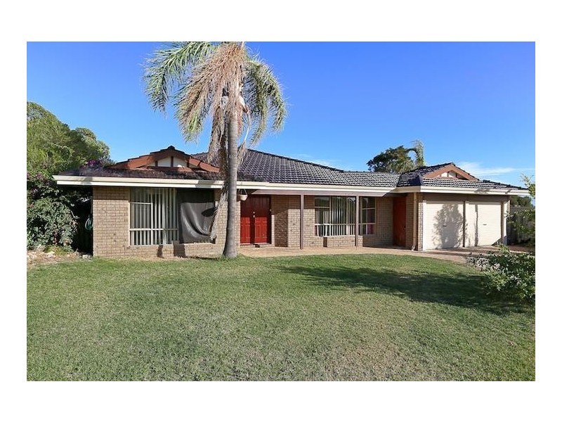 4 Grange Court, Halls Head WA 6210