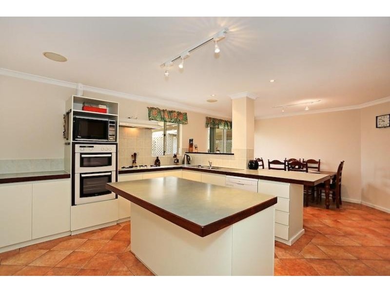 40 Pallas Way, San Remo WA 6210