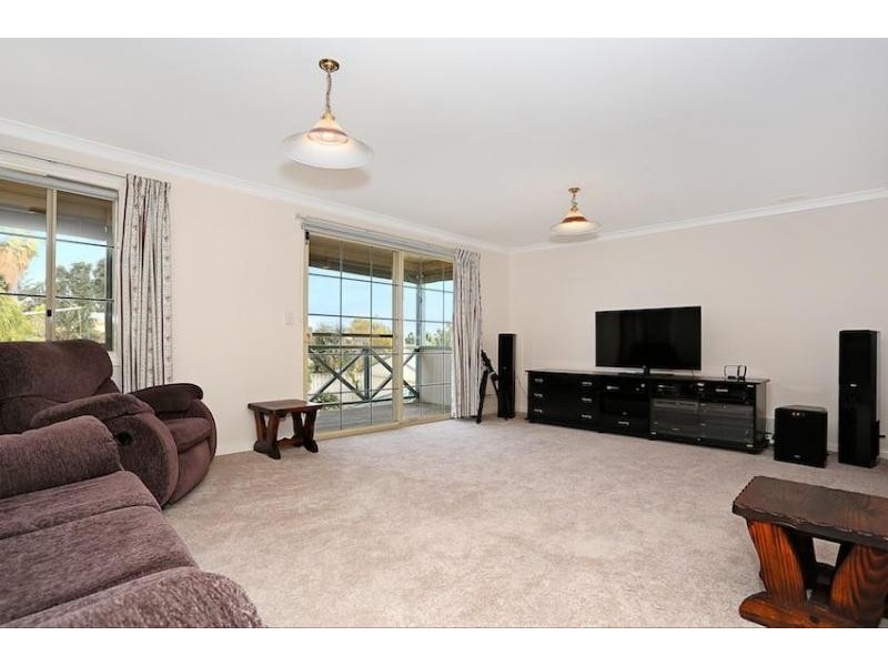 40 Pallas Way, San Remo WA 6210