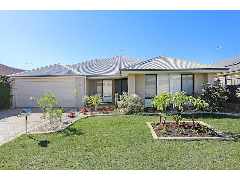 24 Adriana Way, Halls Head WA 6210