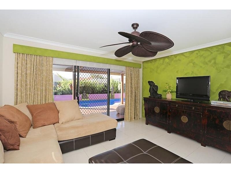 24 Adriana Way, Halls Head WA 6210