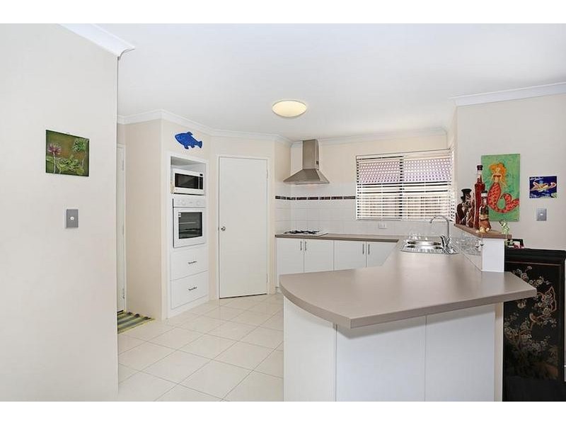 24 Adriana Way, Halls Head WA 6210