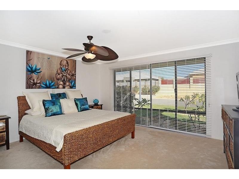 24 Adriana Way, Halls Head WA 6210