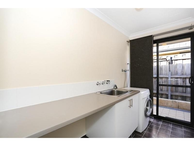 24 Adriana Way, Halls Head WA 6210