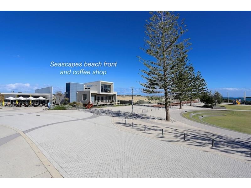 52 Seascapes Boulevard, Halls Head WA 6210
