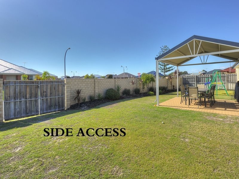 36 Seascapes Boulevard, Halls Head WA 6210