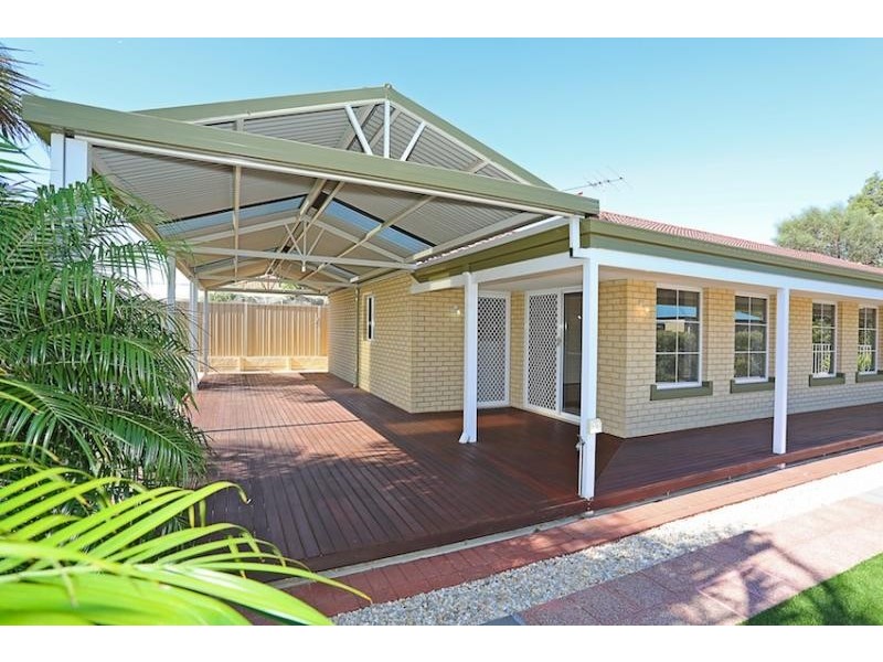 25 Brouwer Trail, Dudley Park WA 6210